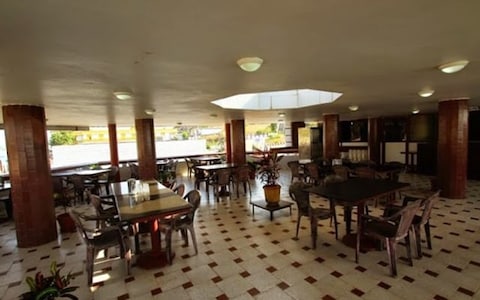 Naveen Beach Restaurant